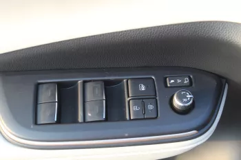 TOYOTA CROWN  2.5L HYBRID FWD 2023 MODEL YEAR GREY