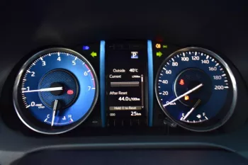 TOYOTA FORTUNER  SR5 2.7L PETROL 4WD 7 SEAT 2023 MODEL YEAR
