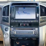 Toyota Land Cruiser VXR Full Option Petrol 5.7L V8 4WD 2014 White Color - Thumbnail 8