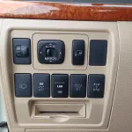 Toyota Land Cruiser VXR Full Option Petrol 5.7L V8 4WD 2014 White Color - Thumbnail 16