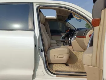 Toyota Land Cruiser VXR Full Option Petrol 5.7L V8 4WD 2014 White Color