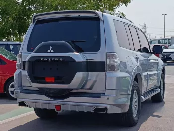Mitsubishi Pajero GLS SUNROOF FULL OPTION 3.5L V6 4WD PETROL SILVER 2014