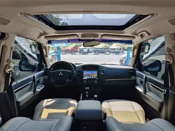 Mitsubishi Pajero GLS SUNROOF FULL OPTION 3.5L V6 4WD PETROL SILVER 2014