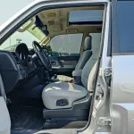 Mitsubishi Pajero GLS SUNROOF FULL OPTION 3.5L V6 4WD PETROL SILVER 2014 - Thumbnail 7