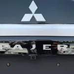Mitsubishi Pajero GLS SUNROOF FULL OPTION 3.5L V6 4WD PETROL SILVER 2014 - Thumbnail 24