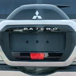 Mitsubishi Pajero GLS SUNROOF FULL OPTION 3.5L V6 4WD PETROL SILVER 2014 - Thumbnail 25