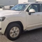 Toyota Land Cruiser 4.0L AX+  A/T 4WD PETROL -  2023 MODEL - Thumbnail 4