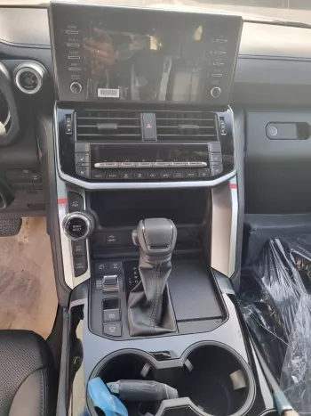 Toyota Land Cruiser 4.0L AX+  A/T 4WD PETROL -  2023 MODEL