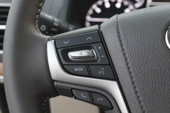 Toyota Prado VXR 4.0L  2023 Model Year