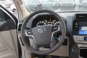 Toyota Prado VXR 4.0L  2023 Model Year
