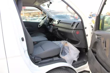TOYOTA HIACE BUS 3.0L DIESEL 15 STR WITH AC MANUAL 2023