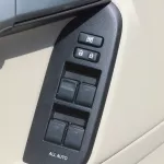 Toyota Prado 4.0L Petrol 4wd 2023 White - Thumbnail 7