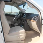 Toyota Prado 4.0L Petrol 4wd 2023 White - Thumbnail 15