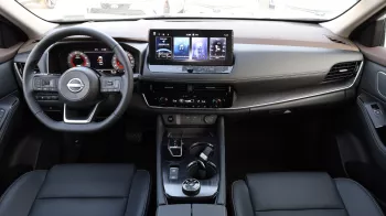 Nissan X-TRAIL E-Power 4WD Super Hybrid Flagship 2023 White Color