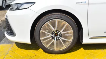 Toyota Camry GLE 2.5L Hybrid 2024 Model Year White Color