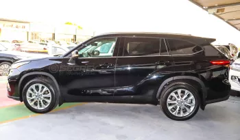 Toyota Highlander Limited 2.4L AWD 2023 Model Year Black Color