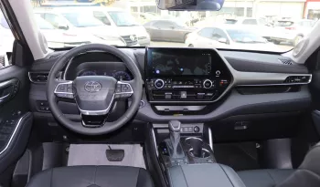 Toyota Highlander Limited 2.4L AWD 2023 Model Year Black Color