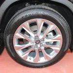 Toyota Highlander Limited 2.4L AWD 2023 Model Year Black Color - Thumbnail 10