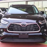 Toyota Highlander Limited 2.4L AWD 2023 Model Year Black Color - Thumbnail 2