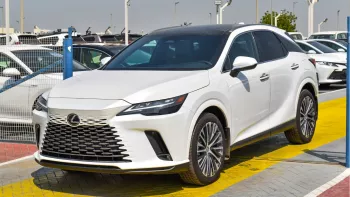 Lexus RX 350h Hybrid V4 AWD 2023 White Color
