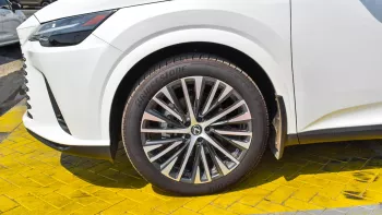 Lexus RX 350h Hybrid V4 AWD 2023 White Color