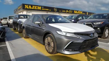 Toyota Camry Hybrid Grande 2.5L V4 2024 Gray Color
