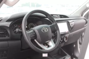 Toyota Hilux 2.4L DIESEL 4WD 2023 WHITE