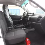 Toyota Hilux 2.4L DIESEL 4WD 2023 WHITE - Thumbnail 15