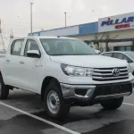 Toyota Hilux 2.4L DIESEL 4WD 2023 WHITE - Thumbnail 1