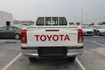 Toyota Hilux 2.4L DIESEL 4WD 2023 WHITE