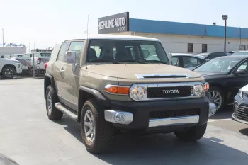 Toyota FJ Cruiser 4.0L PETROL 4WD 2023 BEIGE