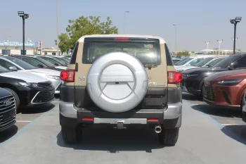 Toyota FJ Cruiser 4.0L PETROL 4WD 2023 BEIGE