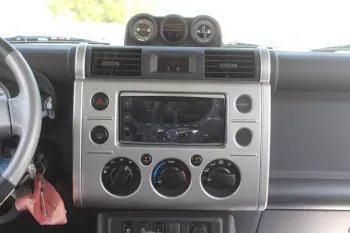 Toyota FJ Cruiser 4.0L PETROL 4WD 2023 BEIGE