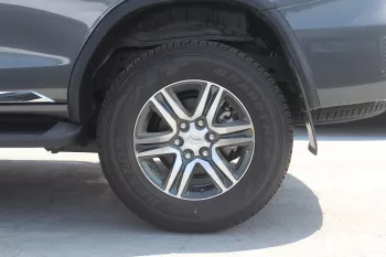 Toyota Fortuner 2.7L PETROL RWD 2023 GRAY
