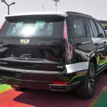 Cadillac Escalade 6.2L PETROL FULL OPTION 2023 BLACK - Thumbnail 6