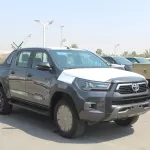 Toyota Hilux ADVENTURE 4.0L PETROL 4WD 2023 GREY - Thumbnail 3