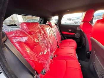 Land Rover Range Rover Evoque 2.0L V4 2016 White Color