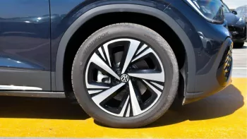 Volkswagen ID.6 CROZZ PRO 2022 electric car