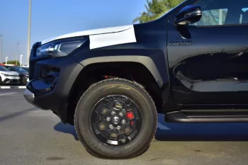 TOYOTA HILUX DOUBLE CAB GR SPORTS 2024 2.8L DIESEL 4WD AUTOMATIC
