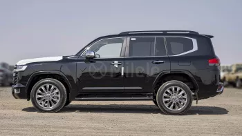 2024 TOYOTA LAND CRUISER LC300 VXR 3.5P AT – BLACK