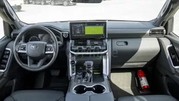 2024 TOYOTA LAND CRUISER LC300 VXR 3.5P AT – BLACK
