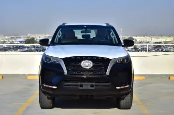 TOYOTA FORTUNER SR5 2.7L PETROL 4WD 2023 MODEL YEAR