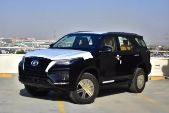 TOYOTA FORTUNER SR5 2.7L PETROL 4WD 2023 MODEL YEAR