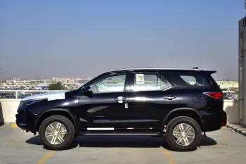 TOYOTA FORTUNER SR5 2.7L PETROL 4WD 2023 MODEL YEAR
