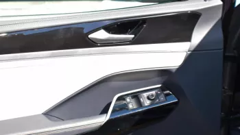 Volkswagen ID.6 CROZZ PRO 2022 electric car