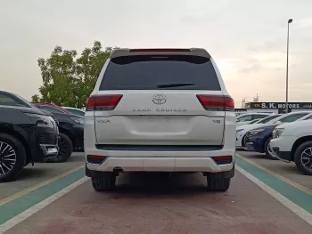 Toyota Land Cruiser VXR Full Option Petrol 5.7L V8 2014 Model Year