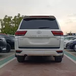 Toyota Land Cruiser VXR Full Option Petrol 5.7L V8 2014 Model Year - Thumbnail 27