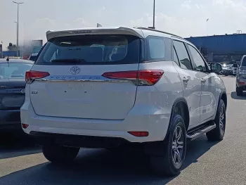 Toyota Fortuner EXR Petrol 2.7L V4 4X4 2019 Model Year