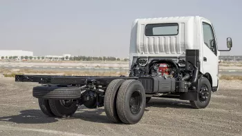 2024 HINO 300 3711 SC CHASIS 4.0L DIESEL MT – WHITE