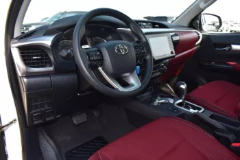 2024 TOYOTA HILUX DOUBLE CABIN PICKUP GLXS-V 2.7L PETROL AUTOMATIC
